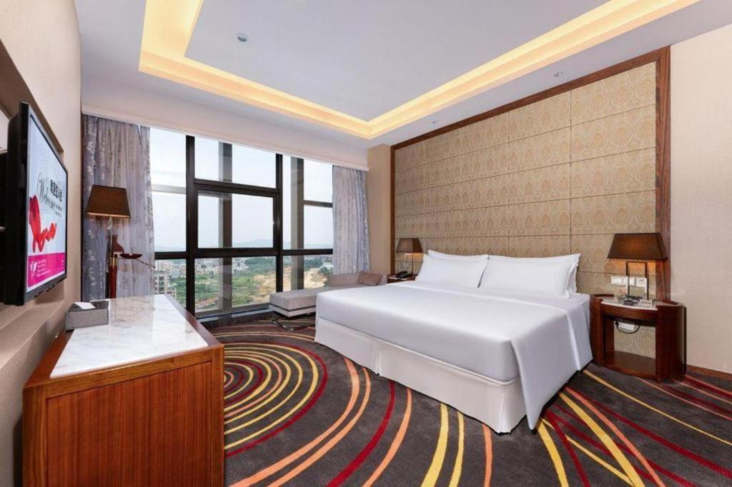 Ramada Plaza Huizhou East Hotel Exterior foto