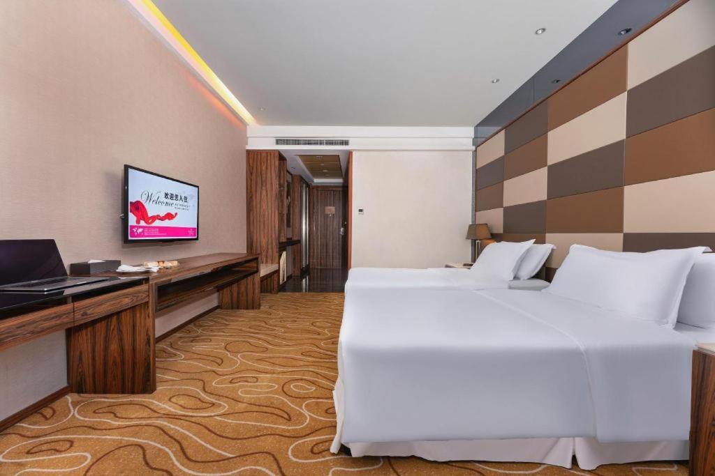 Ramada Plaza Huizhou East Hotel Exterior foto